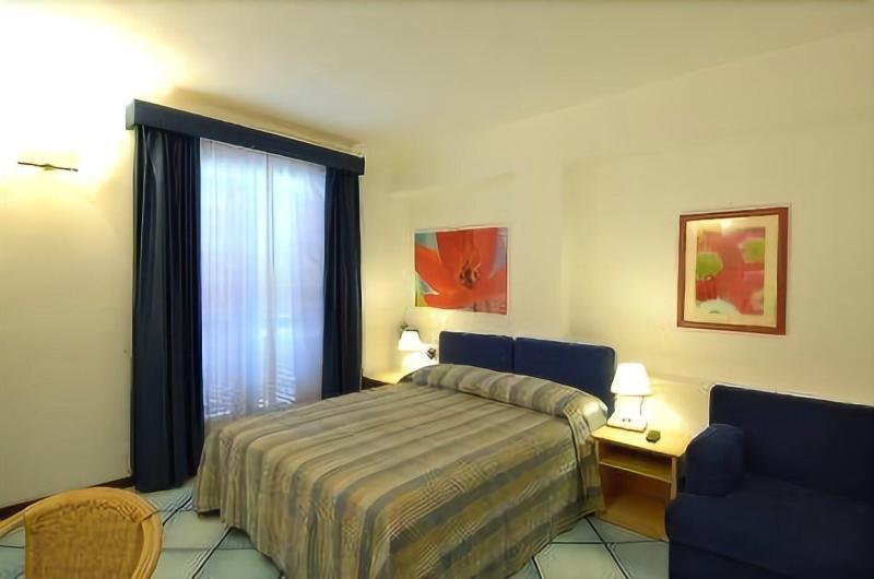 Hotel Le Fioriere Праяно Экстерьер фото