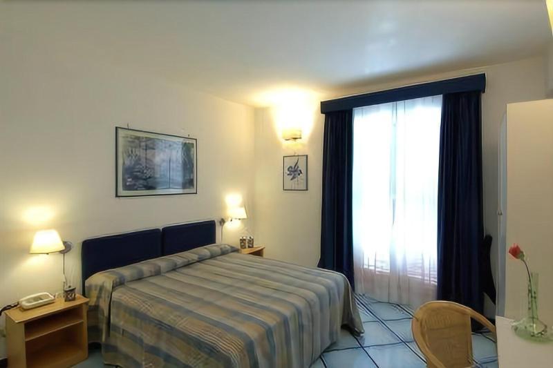 Hotel Le Fioriere Праяно Экстерьер фото