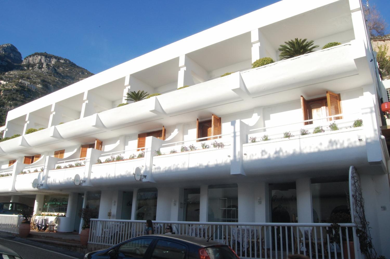 Hotel Le Fioriere Праяно Экстерьер фото